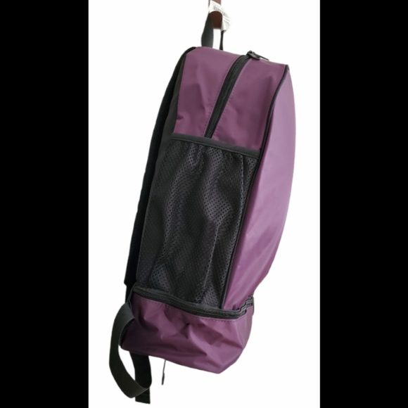 Backpack - Picture 2 of 5